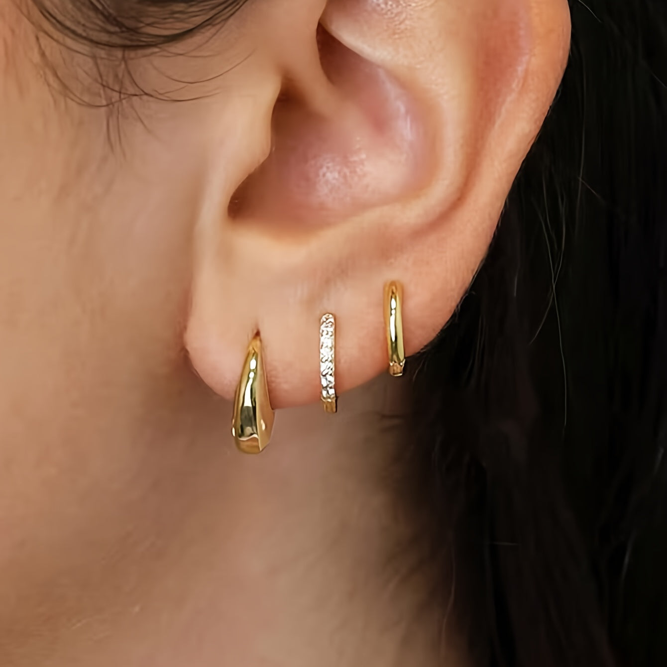 Elegant Zirconia Hoop Earrings Set